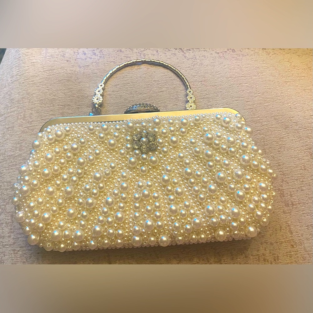 Elegant Pearl-Embellished Clutch
